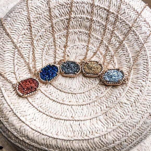 Crystal stone gold druzy pendant necklace - Picture 2 of 7